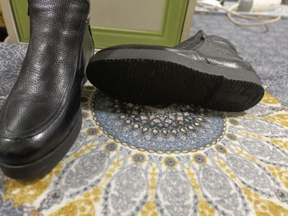 Срочно продается в скидки Саламандер полсапок из натуральной кожи