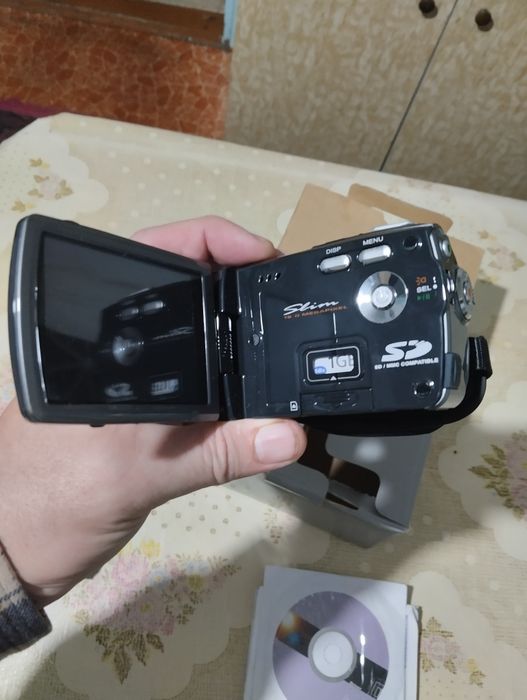 Видео камера продам