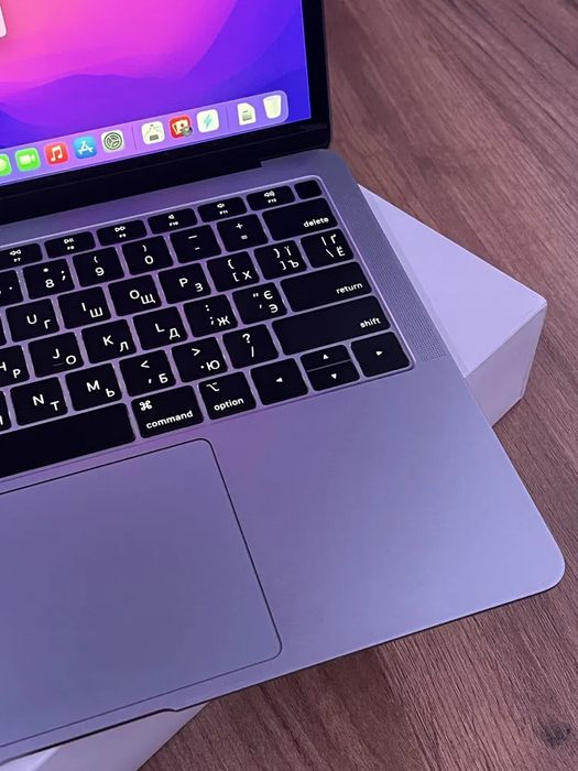 MacBook Air 2019 Core i5 Продам Макбук Эйр 2019