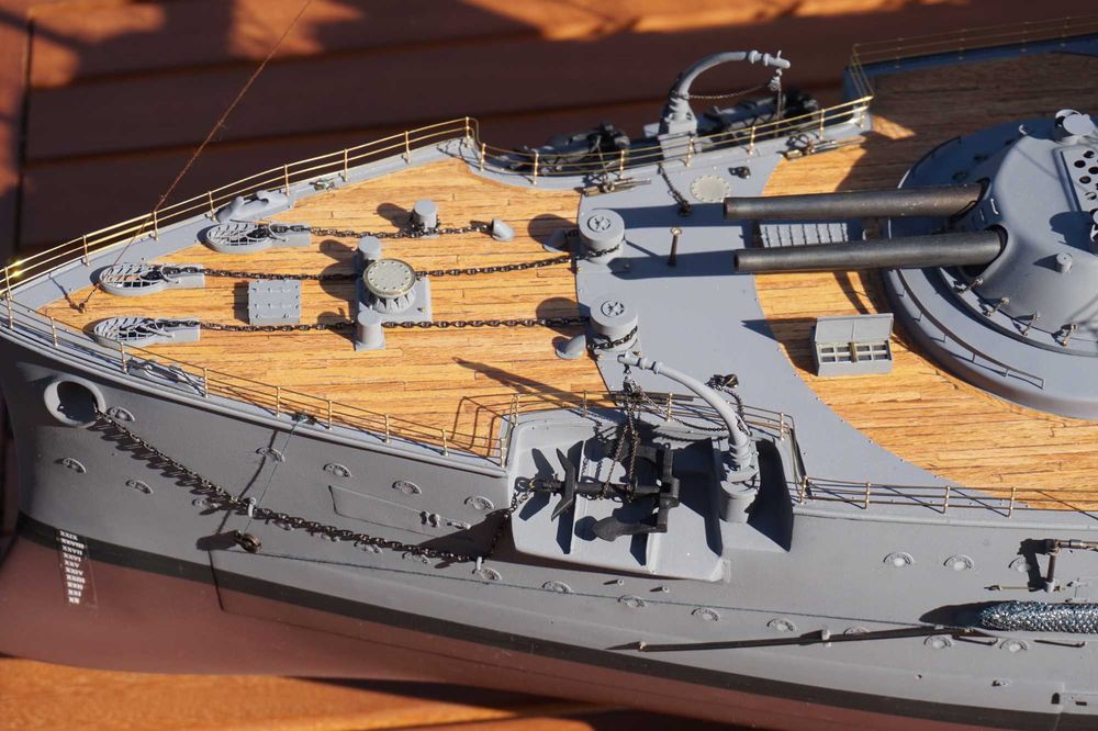 Нов модел на британския кораб клас Majestic HMS Hannibal