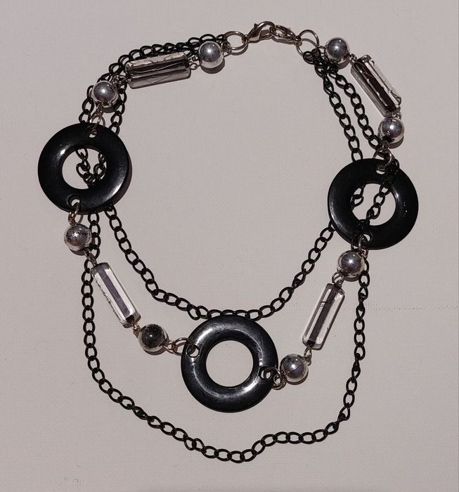 Дамски колиета и гривни