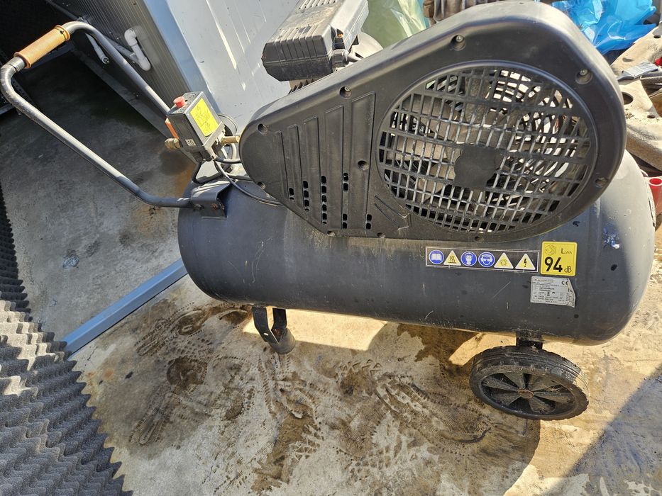 Conpresor aer black and decker