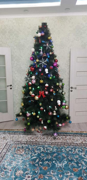 Продам новогоднюю елку