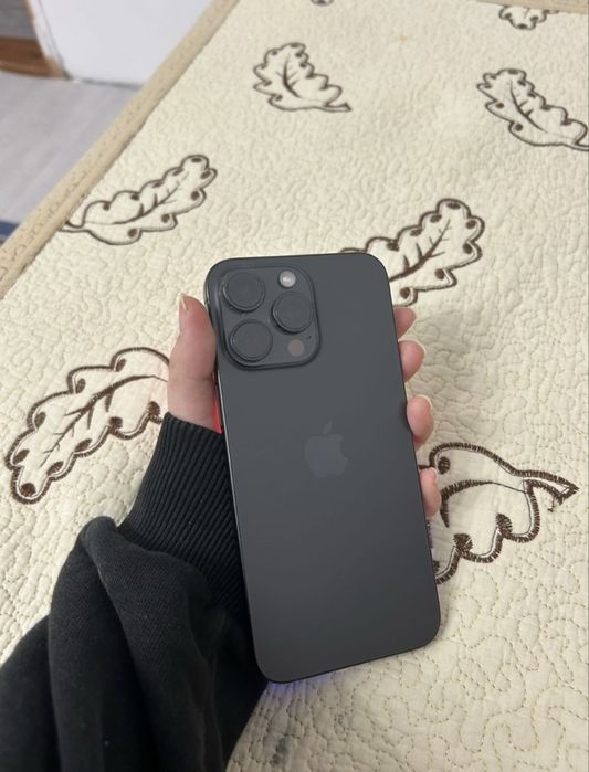 Продам айфон 15 про макс