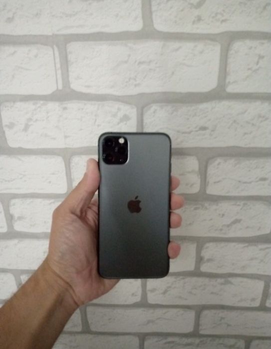 iPhone 11pro max 256gb  LL/A American