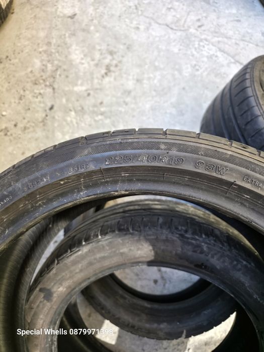 225/40R19 Bridgestone