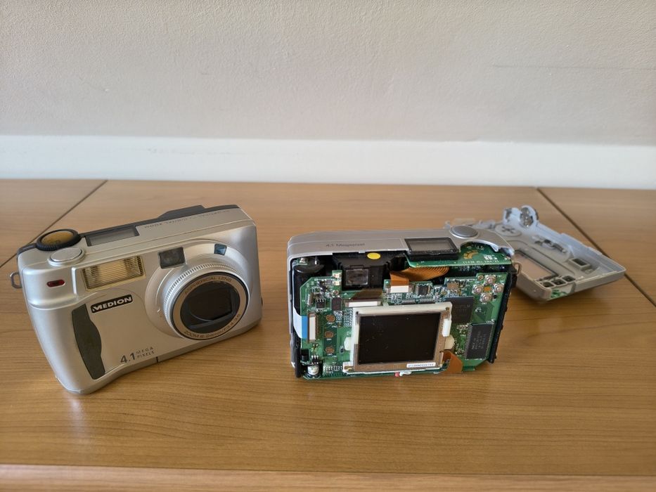 Camere digitale retro Medion TCM