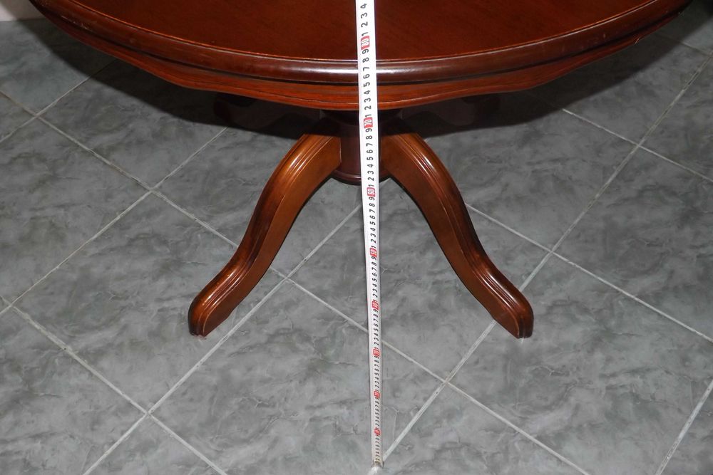 MASA EXTENSIBILA  din lemn masiv pentru 4 sau 6 persoane, Made in Germany, PERFECTA STARE
