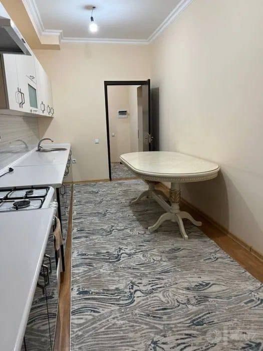 Срочно Продам Комолон новастройка 2 ком 2 этаж 5 этажка