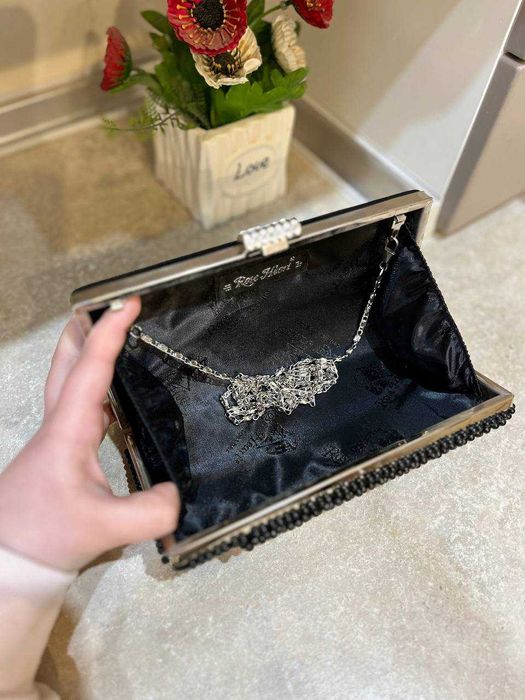 Продам сумку клатч