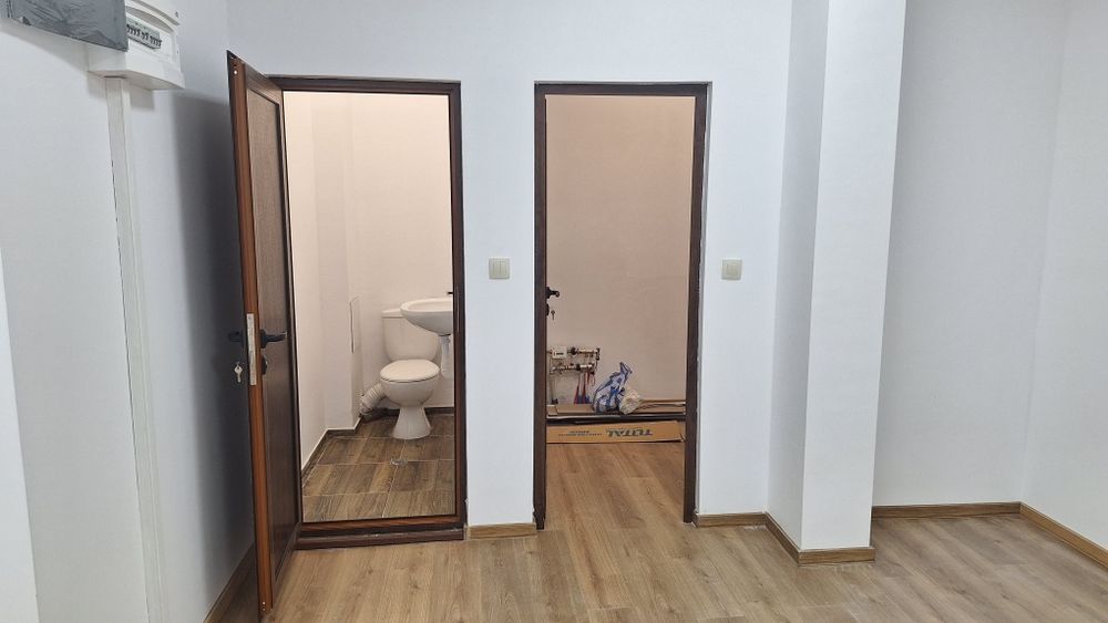 Дава се под наем Магазин в Русе, Център - 55 кв.м за 612 € - Снимка #7