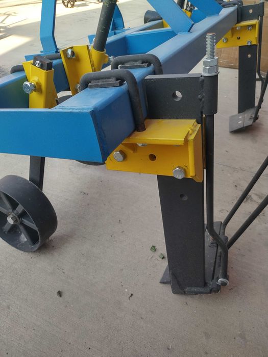 Машина за отстраняване/изваждане на мулч