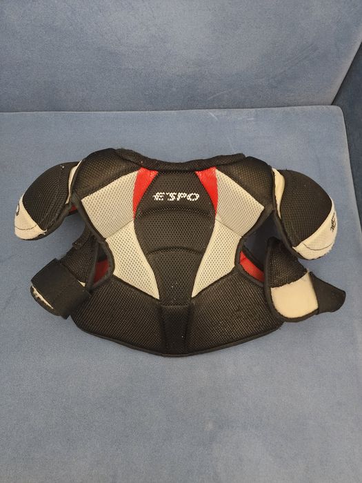 Продается хоккейный нагрудник