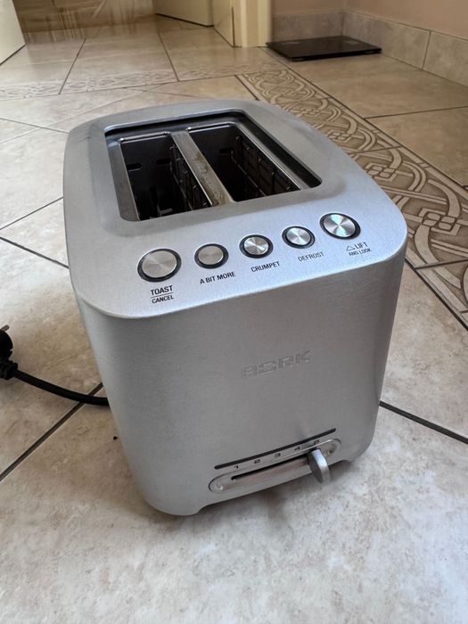 Тостер от BORK премиальная модель