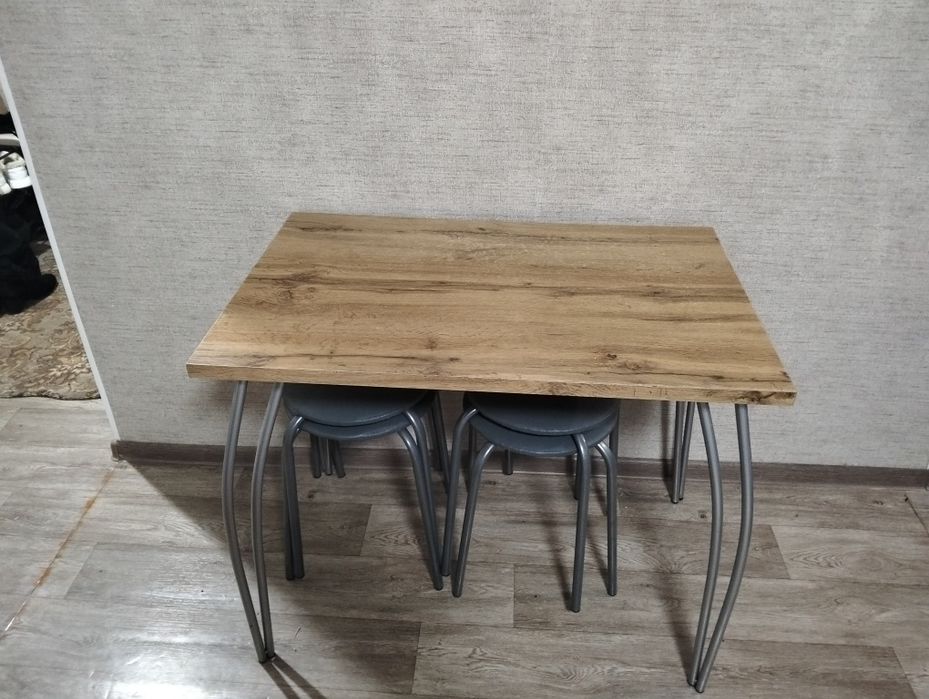 ДАРОМ кухонный стол самовывоз