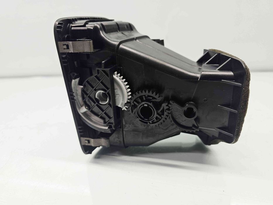 Grila aerisire stanga Volkswagen Golf 6 (5K1) [Fabr 2009-2013] 5K0819