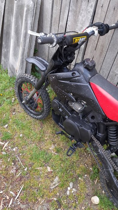 Vând cross 125cc 4t YCF