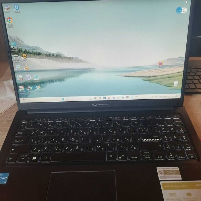 Перфектен-ASUS 15/Intel /i3-1215U/