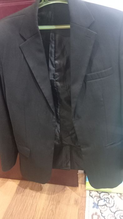 Продам пиджаки в отличном состоянии