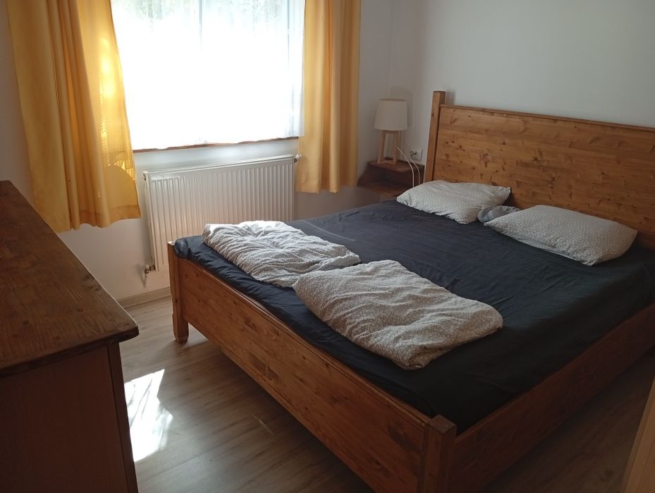 Închiriez apartament 2 camere zona Ștefan cel Mare