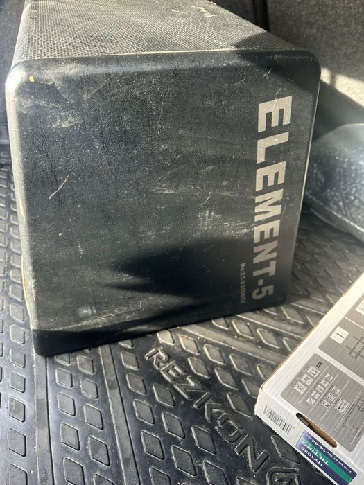 Продам сабвуфер Element 5