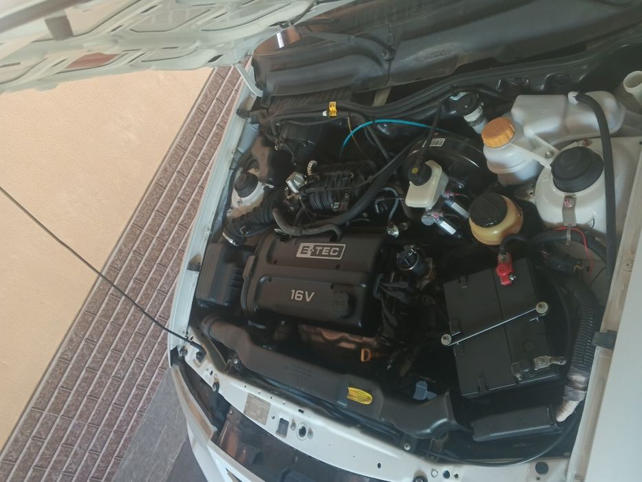 Nexia 2 daewoo sotiladi