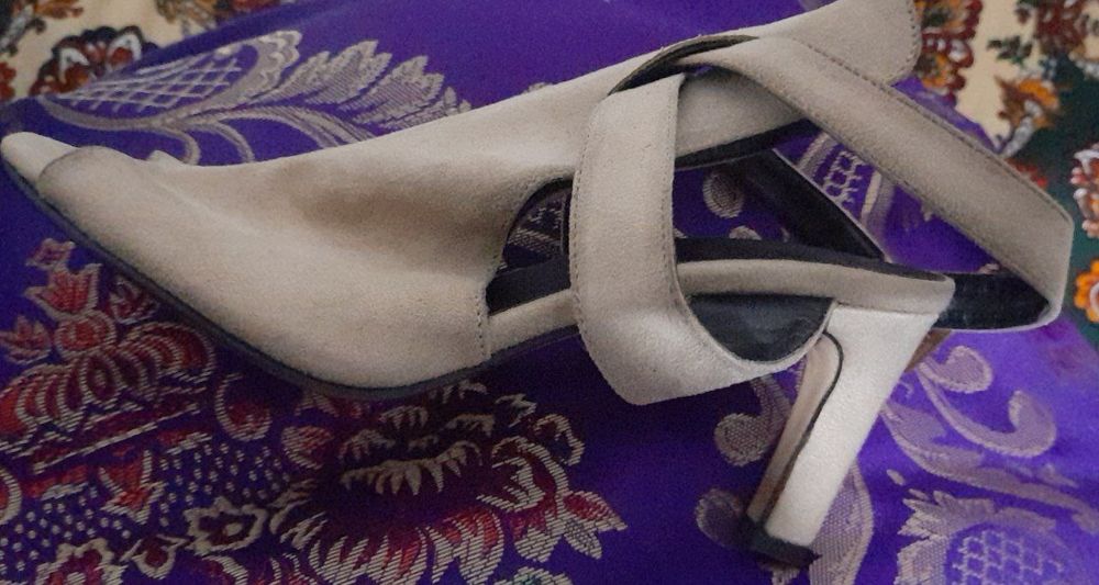 Turkiyadan kelgan 37 razmeri kiyilmagan yangi n