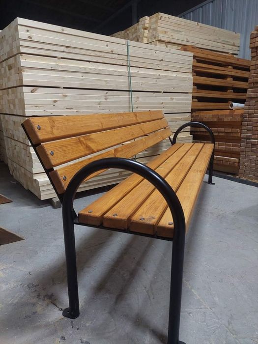 Маса с две пейки