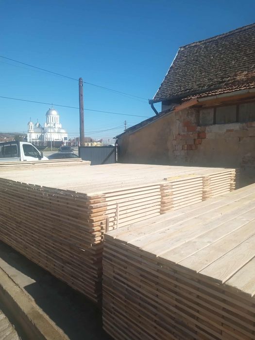Vând scândură, caferi lați grinzi ect mai multe la tel