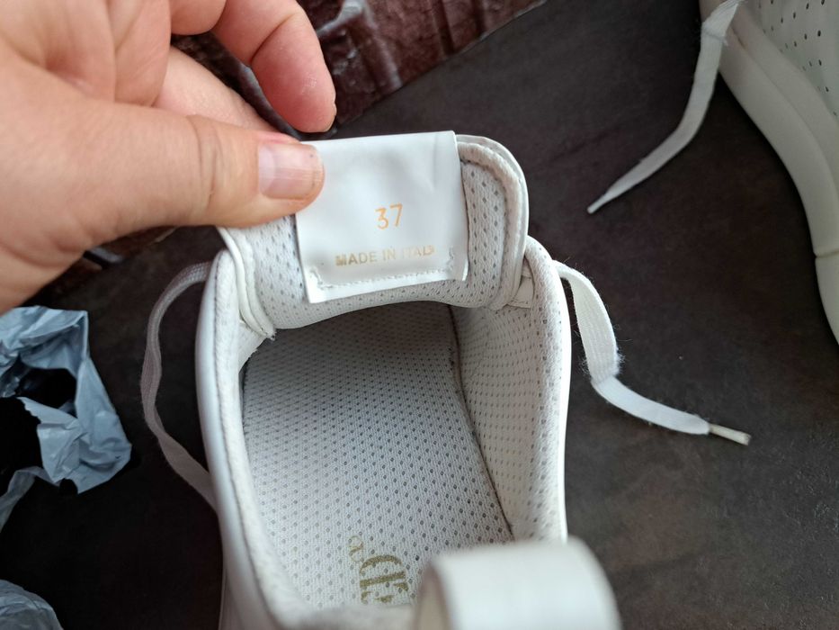 дамски маратонки,спортни обувки,кецове на платформа,сникърси,Valentino