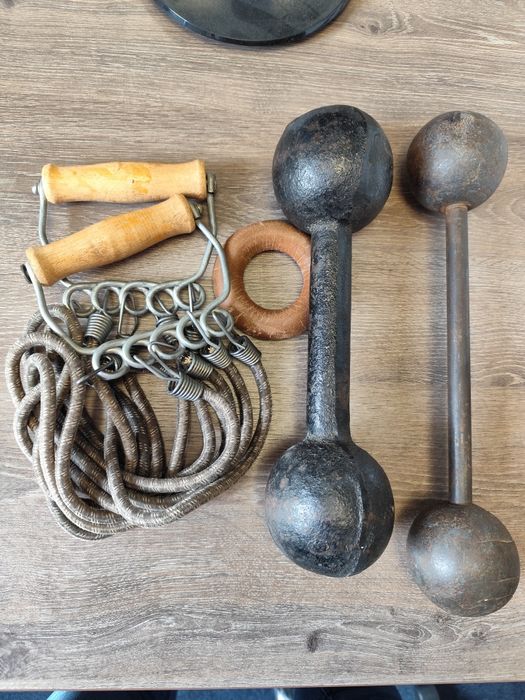 Gantere sport și extensor