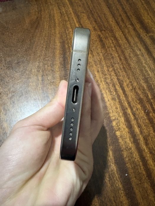 Iphone 16 pro 128 gb емкость 100%