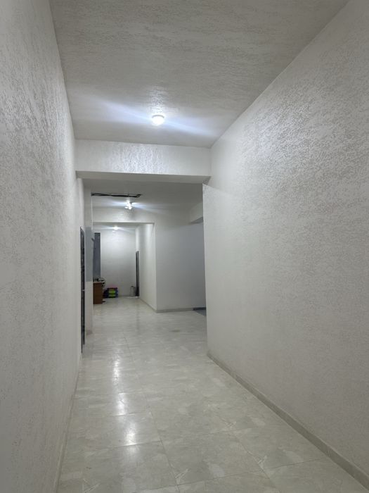 Uy sotiladi keles novostroyka 9 etaj 65 kvadrat  2 xona