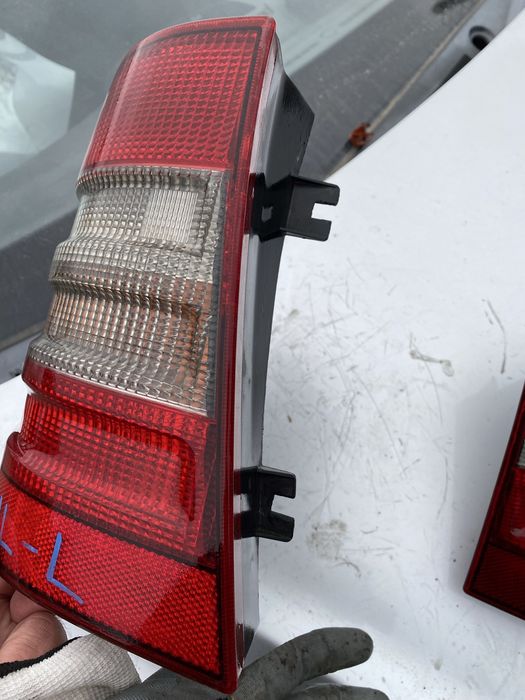 Ляв/десен стоп за Mercedes ML/w163