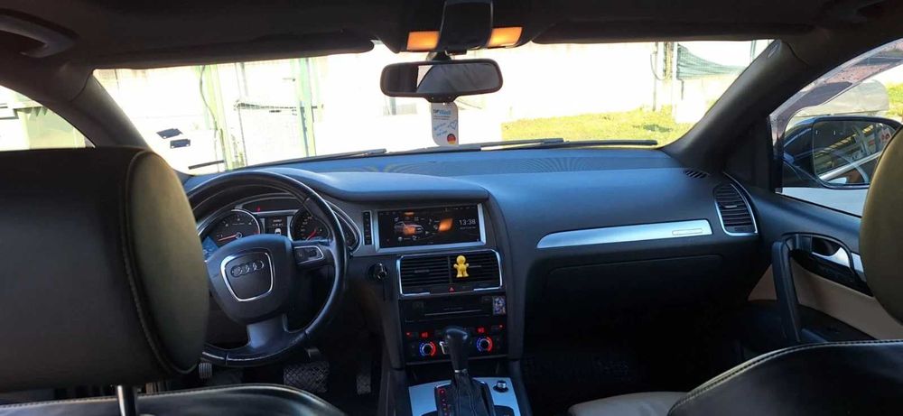 Audi Q7 4.2 TDI в отлично състояние