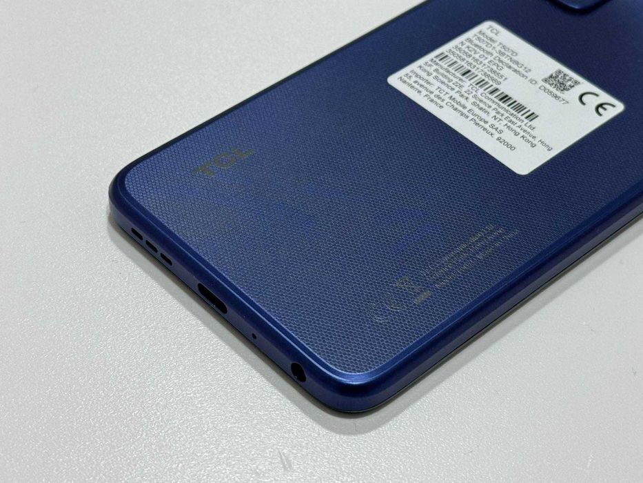 Мобилен Телефон - TCL 408