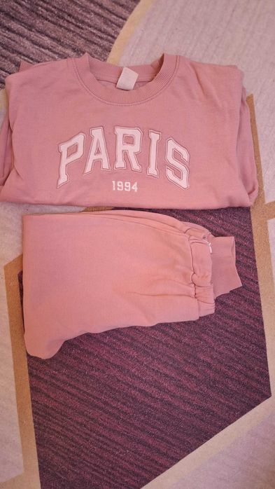 Дрешки за момиче