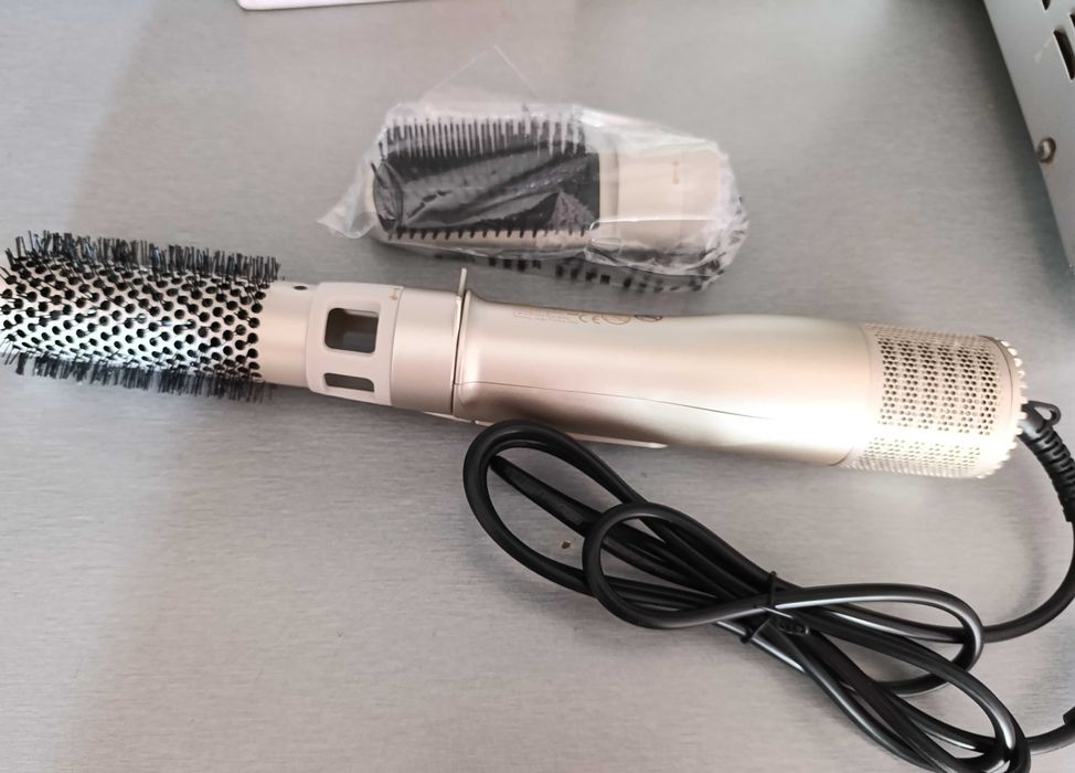 Четка с топъл въздух