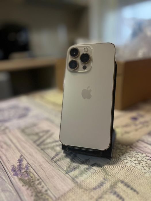 iPhone 13 Pro Gold  Ideal pentru  Piese Recarosare