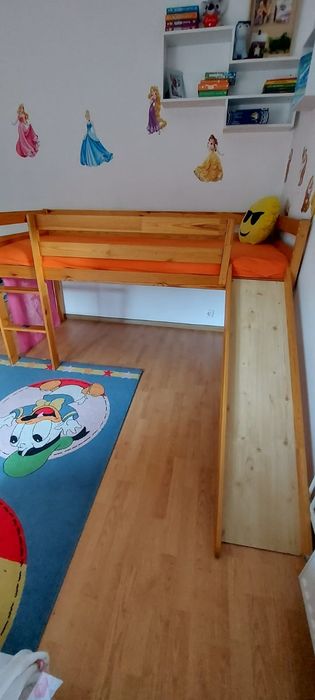 Pat copil, dimensiune 90x200cm, foarte stabil și rezistent plus saltea