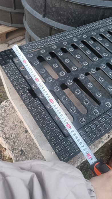 Лотки с решетками