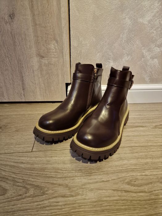 Ghete de dama matimea 43(interior 42)