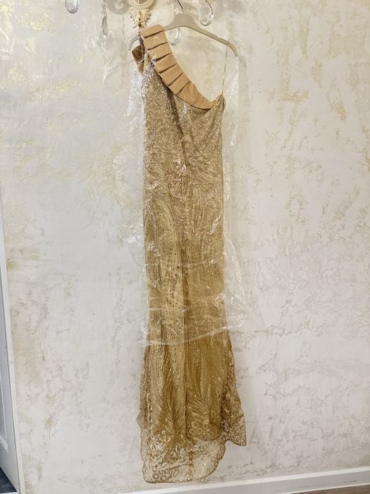 Платье на корпоратив