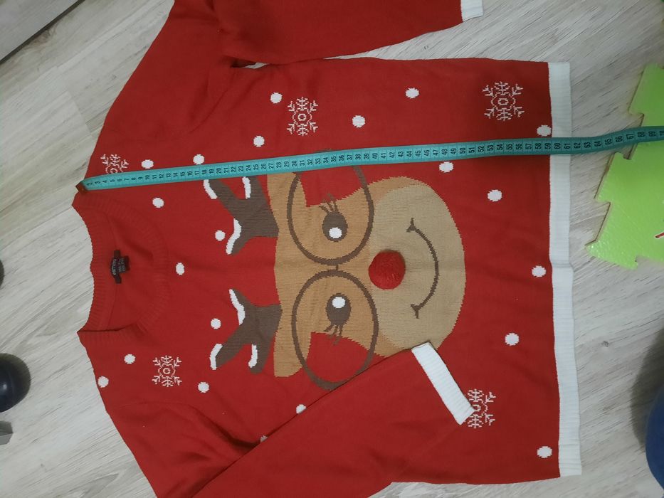 Коледен пуловер с еленче