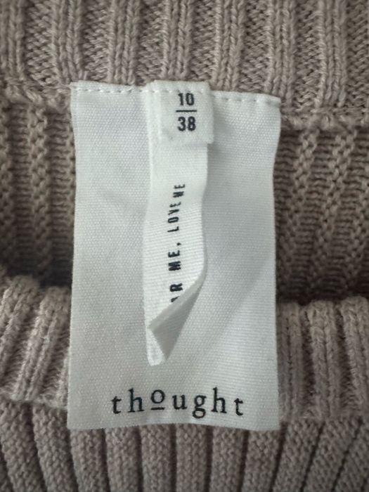 Жесток оувърсайз пуловер М-Л размер