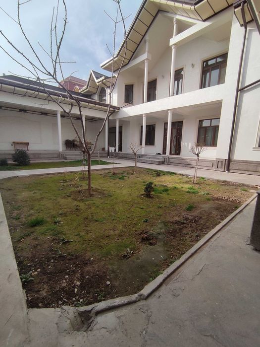 Продаётся дом 6 соток 7 комнаты Катта-Кани