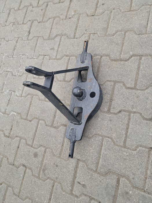 Cupla Dspozitiv de tractat remorca in tiranti la tractoras 3- 5 tone