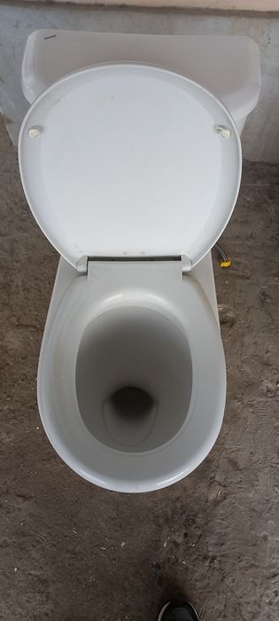 Продаётся унитаз