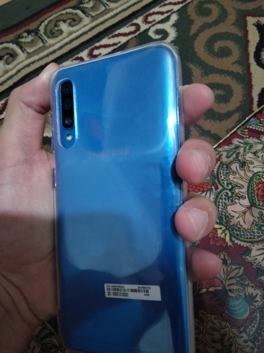 Samsung A50 телефон жағдайы жақсы