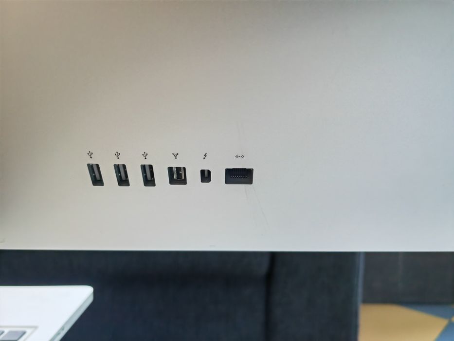 Apple Thunderbolt Display 27"-многофункционален Монитор-докинг станция